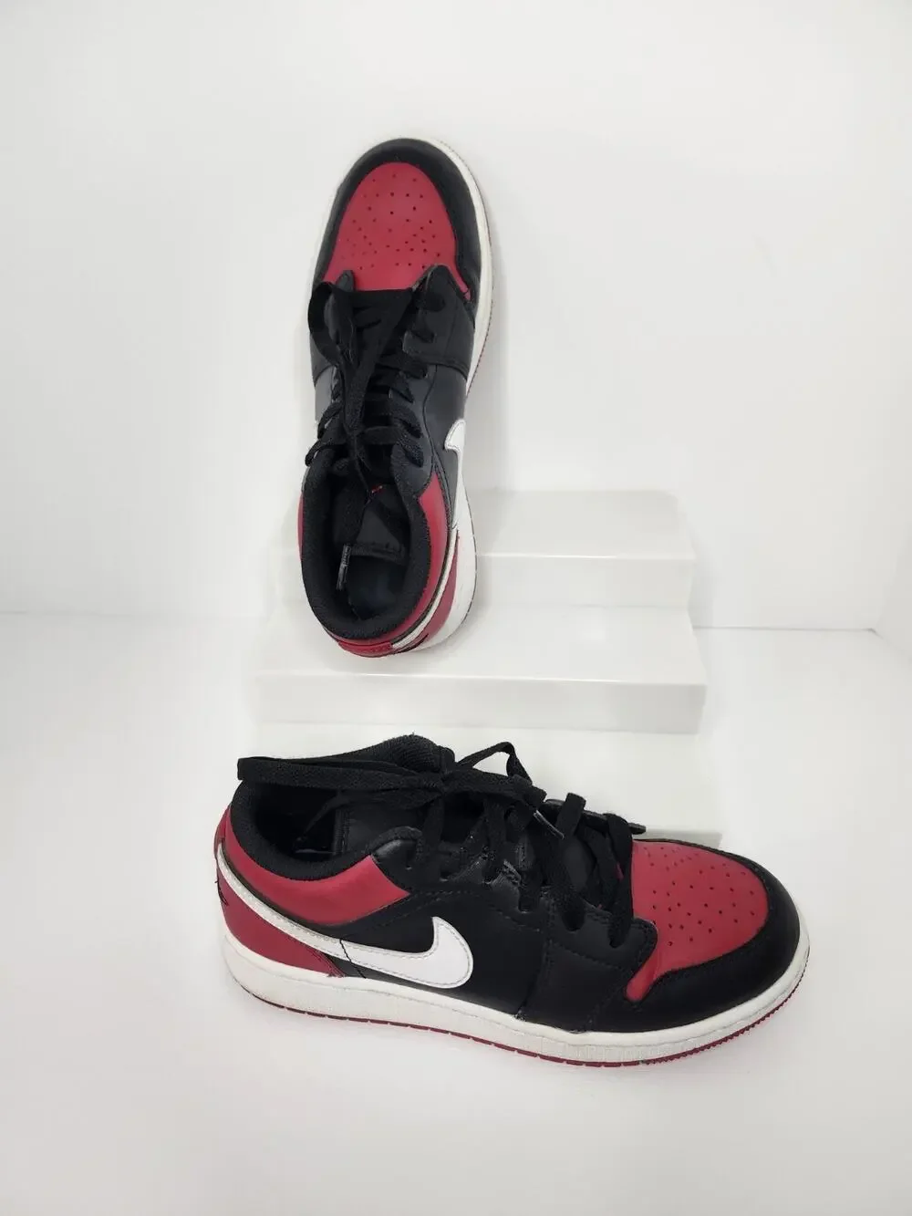 Nike Air Jordan 1 Low 'Alternate Bred Toe' Shoes Sneakers, Boys Size 4Y